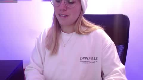   online show from February 13, 2:31 pm