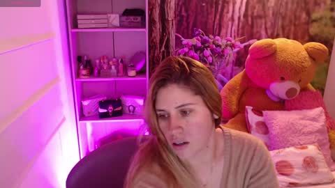   online show from April 9, 10:09 am