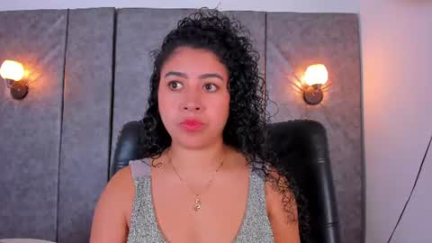 thara webstter online show from June 22, 11:40 am