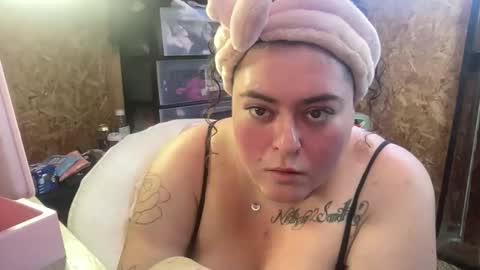 thatbadgirlcat online show from January 8, 4:33 pm