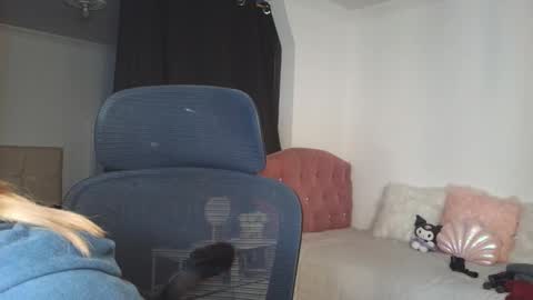   online show from October 26, 6:58 pm