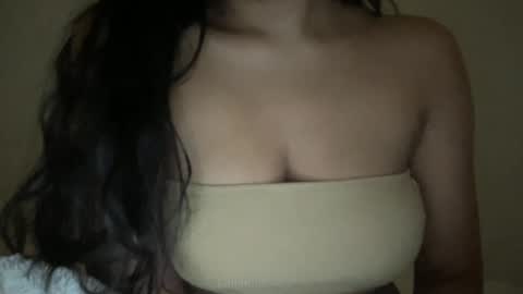 Melanie online show from October 3, 8:19 am