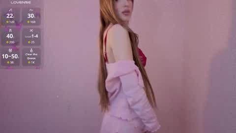 Olivia online show from June 3, 8:03 pm
