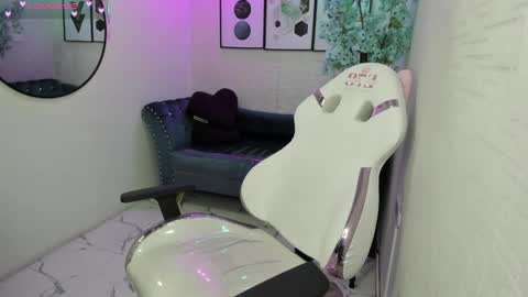 Theia  online show from February 25, 12:37 pm