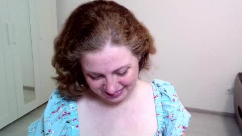 Ella online show from February 19, 6:43 pm