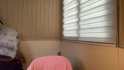 thelifeof_kiara online show from June 7, 9:38 am