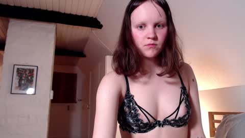 Maddi...   online show from January 15, 8:05 pm