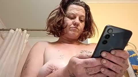 theoneandonlyjenn online show from April 10, 11:55 pm