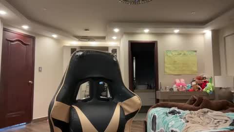 therealcamilabaddie online show from September 25, 11:42 am