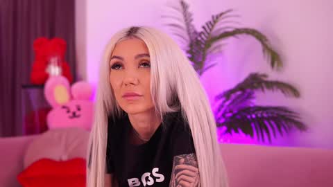 Deea  online show from January 6, 2:47 pm