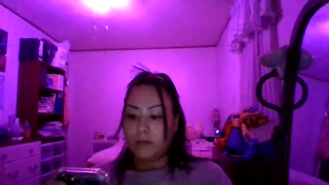 thickassazn93 online show from October 11, 3:33 am