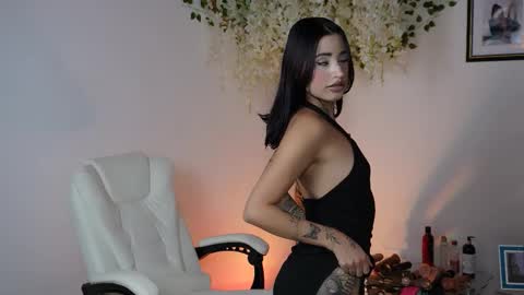 THIN PRINCESS  online show from September 16, 2:08 am