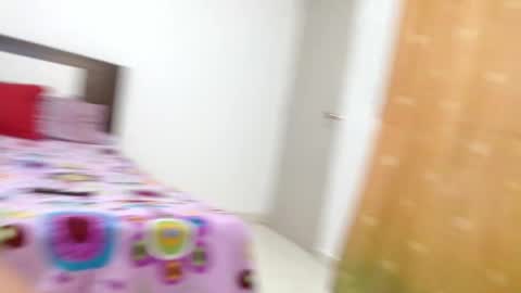 thompson ari online show from October 13, 6:43 pm