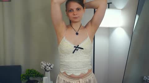 Lily online show from March 1, 8:47 am