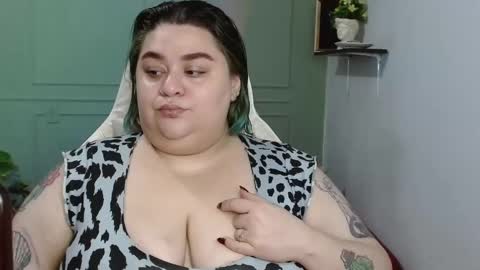 dont forget ask for custom vids  online show from January 6, 6:58 am