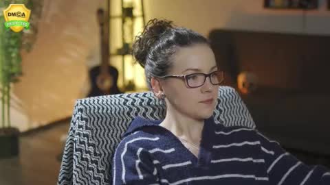 tiffanyriox online show from March 28, 12:55 am