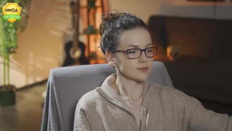 tiffanyriox online show from March 11, 12:48 am