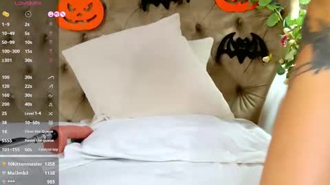 Tiffany online show from November 2, 6:17 am