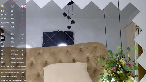 Tiffany online show from September 19, 6:56 am