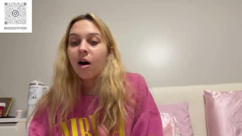 Tiffstreatsxoxo online show from January 9, 9:19 pm