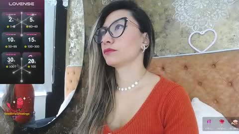 TILA TEQUILA online show from February 25, 12:05 pm