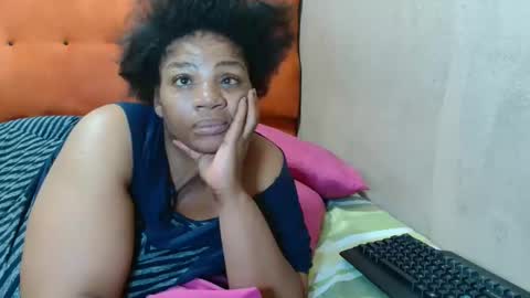 tinagiant online show from November 8, 12:10 pm