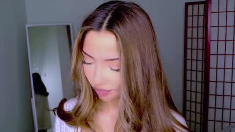 Tina online show from December 5, 2:29 pm