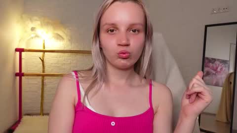 tinasiner online show from September 13, 3:42 pm