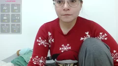 Tiny Caroline online show from February 7, 2:51 am