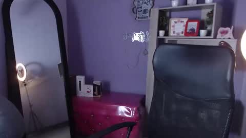 tiny online show from February 18, 2:38 am