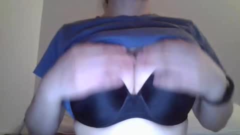 Elyza online show from February 24, 11:08 am