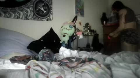 tinytittiexx online show from June 15, 5:46 pm