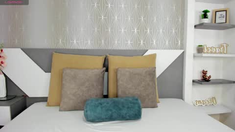 Tisha online show from February 14, 2:33 pm