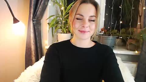 tokens_are_sexy online show from January 18, 8:30 pm