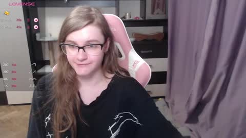 tomato_tease online show from March 7, 7:05 pm