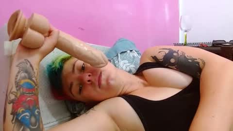 Blue online show from September 18, 9:46 pm