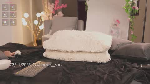  Tomie  online show from November 3, 10:14 pm