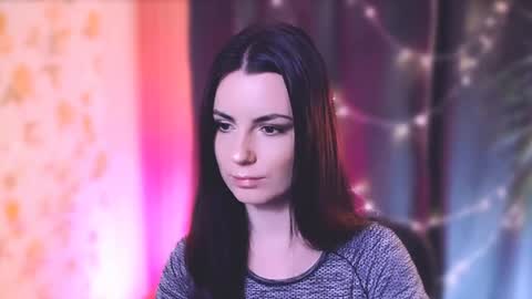 Elizabeth online show from January 11, 7:16 pm