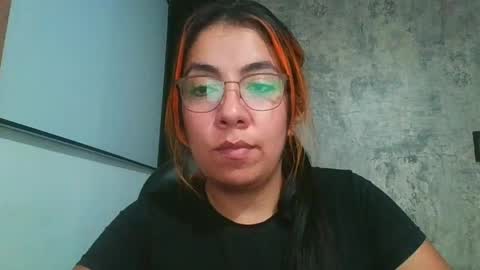 karla online show from April 10, 2:39 am