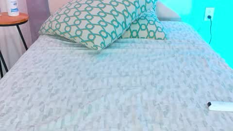 tracielowe_w online show from October 12, 5:54 am