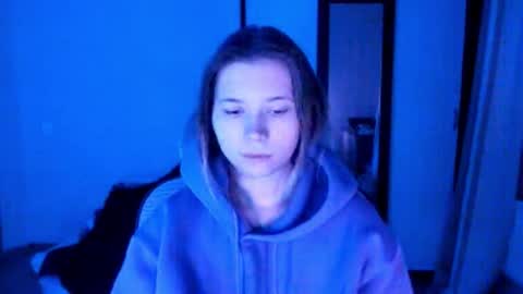 Lisa online show from November 23, 4:08 pm