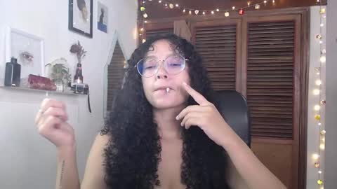 Emily online show from February 5, 5:43 pm