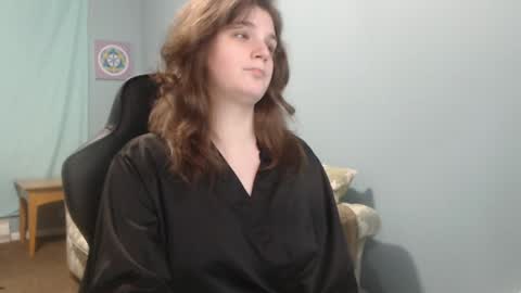 TreeJeanne online show from February 1, 3:52 am