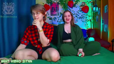 trickykitsune online show from April 16, 3:44 pm