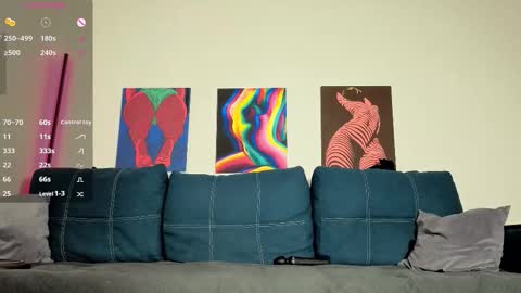 trixibell online show from February 19, 7:08 am