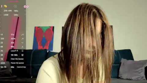 trixibell online show from April 11, 7:45 am