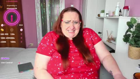 Adelle online show from February 5, 1:22 pm