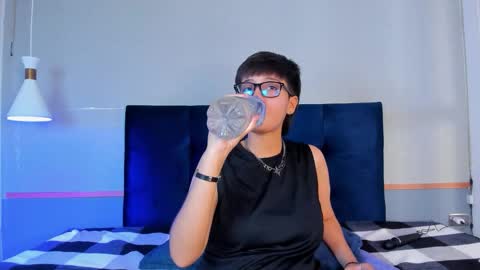 Maru online show from November 20, 8:32 pm