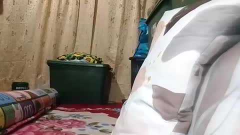 Mae online show from January 13, 8:35 pm