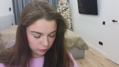 Ariana online show from December 29, 9:09 pm